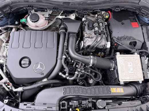 Mercedes-Benz B-Klasse 250e Luxury // Trekhaak // Panorama dak // Camera // MultiBeam LED // Sfeerverlichting // Stoelve... ActivLease financial lease