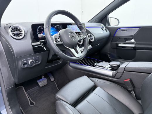 Mercedes-Benz B-Klasse 250e Luxury // Trekhaak // Panorama dak // Camera // MultiBeam LED // Sfeerverlichting // Stoelve... ActivLease financial lease