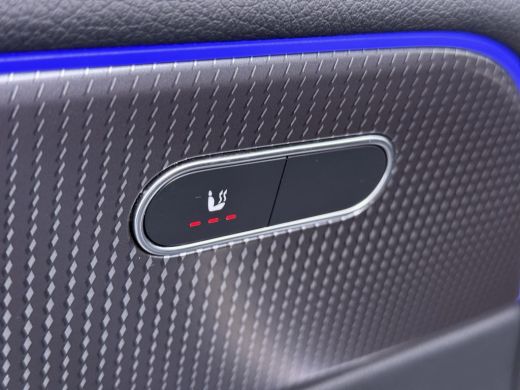 Mercedes-Benz B-Klasse 250e Luxury // Trekhaak // Panorama dak // Camera // MultiBeam LED // Sfeerverlichting // Stoelve... ActivLease financial lease