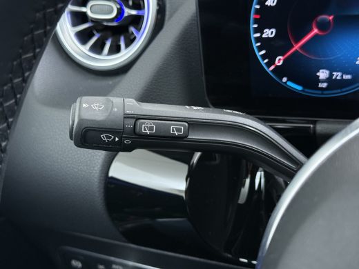 Mercedes-Benz B-Klasse 250e Luxury // Trekhaak // Panorama dak // Camera // MultiBeam LED // Sfeerverlichting // Stoelve... ActivLease financial lease