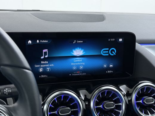 Mercedes-Benz B-Klasse 250e Luxury // Trekhaak // Panorama dak // Camera // MultiBeam LED // Sfeerverlichting // Stoelve... ActivLease financial lease