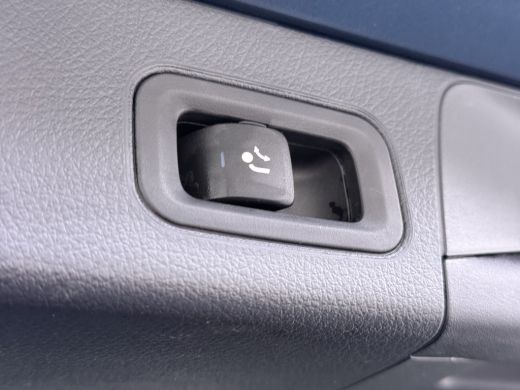 Mercedes-Benz B-Klasse 250e Luxury // Trekhaak // Panorama dak // Camera // MultiBeam LED // Sfeerverlichting // Stoelve... ActivLease financial lease