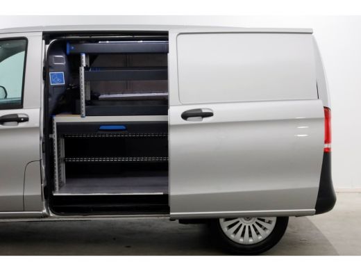 Mercedes-Benz Vito 114 CDI 136pk Compact 9G Automaat 2x Schuifdeur/LED/Camera/Inrichting 06-2022 ActivLease financial lease