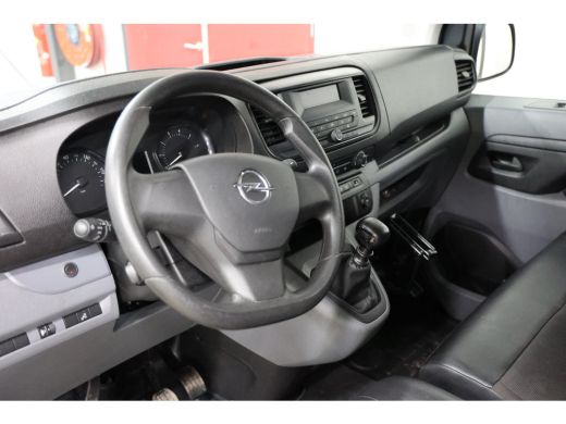 Opel Vivaro 1.5 CDTI L2H1 LANG IMPERIAAL EN TREKHAAK ActivLease financial lease