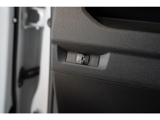 Opel Vivaro 2.0 CDTI 145PK L2H1 | Navigatie | Parkeersensoren | Dodehoek Bewaking | Apple Carplay & Android A... ActivLease financial lease