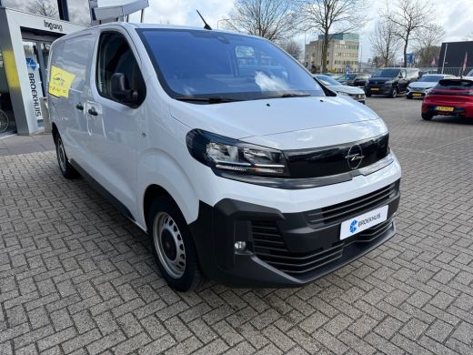 Opel Vivaro 2.0 Diesel 145 L2 | 3 Zitplaatsen | Camera | Voorstoelen & Stuur Verwarmd | Cruise | DAB | ActivLease financial lease