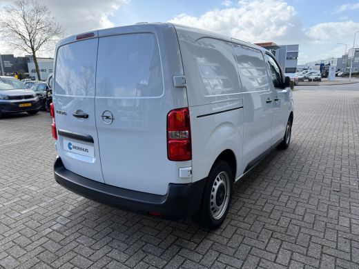 Opel Vivaro 2.0 Diesel 145 L2 | 3 Zitplaatsen | Camera | Voorstoelen & Stuur Verwarmd | Cruise | DAB | ActivLease financial lease
