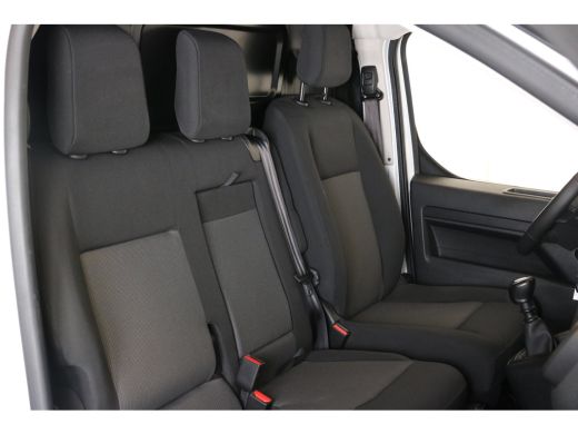 Opel Vivaro 2.0 Diesel 145 L2 | Imperiaal | 3 Zitplaatsen | Camera | Voorstoelen & Stuur Verwarmd | Cruise | ... ActivLease financial lease