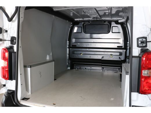 Opel Vivaro 2.0 Diesel 145 L2 | Imperiaal | 3 Zitplaatsen | Camera | Voorstoelen & Stuur Verwarmd | Cruise | ... ActivLease financial lease