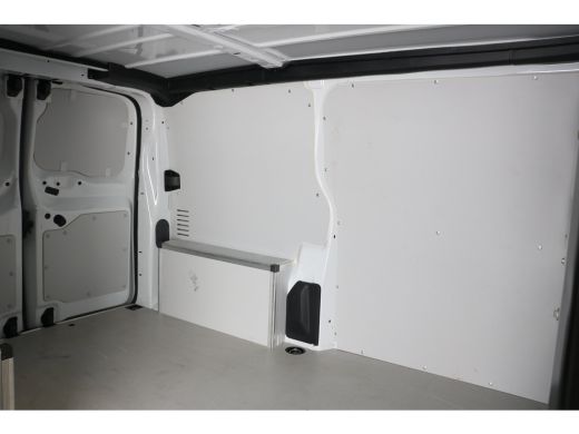 Opel Vivaro 2.0 Diesel 145 L2 | Imperiaal | 3 Zitplaatsen | Camera | Voorstoelen & Stuur Verwarmd | Cruise | ... ActivLease financial lease