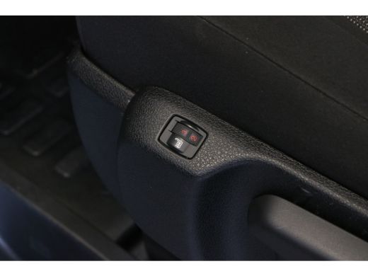 Opel Vivaro 2.0 Diesel 145 L2 | Imperiaal | 3 Zitplaatsen | Camera | Voorstoelen & Stuur Verwarmd | Cruise | ... ActivLease financial lease