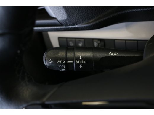 Opel Vivaro 2.0 Diesel 145 L2 | Imperiaal | 3 Zitplaatsen | Camera | Voorstoelen & Stuur Verwarmd | Cruise | ... ActivLease financial lease