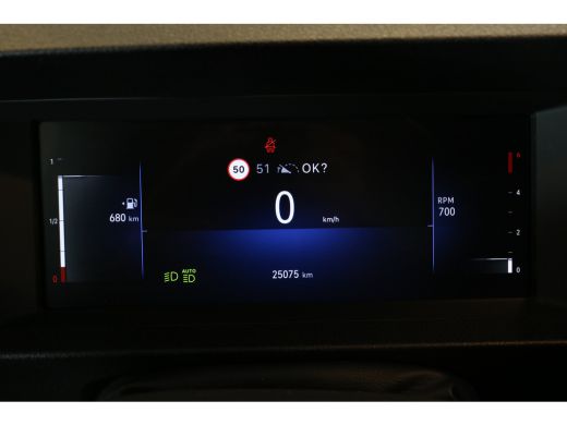 Opel Vivaro 2.0 Diesel 145 L2 | Imperiaal | 3 Zitplaatsen | Camera | Voorstoelen & Stuur Verwarmd | Cruise | ... ActivLease financial lease