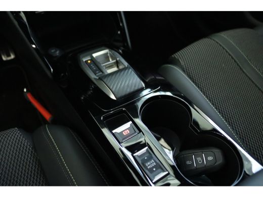 Peugeot 208 1.2 Hybrid 145 e-DCS6 GT | Adapt. Cruise | 360 Camera | Keyless | Climate | Carplay | Navi | LMV ... ActivLease financial lease