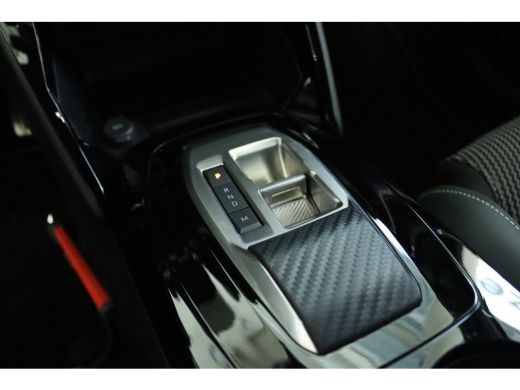 Peugeot 208 1.2 Hybrid 145 e-DCS6 GT | Adapt. Cruise | 360 Camera | Keyless | Climate | Carplay | Navi | LMV ... ActivLease financial lease