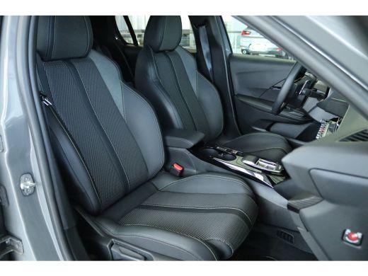 Peugeot 208 1.2 Hybrid 145 e-DCS6 GT | Adapt. Cruise | 360 Camera | Keyless | Climate | Carplay | Navi | LMV ... ActivLease financial lease