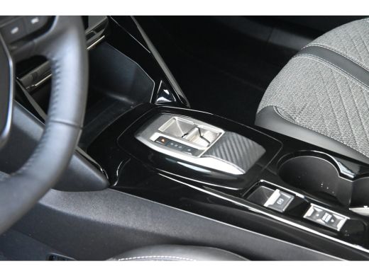 Peugeot e-2008 EV Allure 54 kWh 3 Fase 94,7%SOH! | Navigatie | Achteruitrijcamera | Climate Control | Full-LED |... ActivLease financial lease