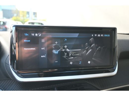 Peugeot e-2008 EV Allure 54 kWh 3 Fase 94,7%SOH! | Navigatie | Achteruitrijcamera | Climate Control | Full-LED |... ActivLease financial lease