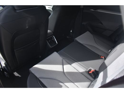 Skoda Enyaq iV Business Edition | Chrome interieur accenten | Driving mode select | LED interieurverlichting inc... ActivLease financial lease
