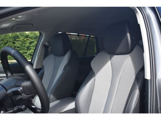 Skoda Enyaq iV Business Edition | Chrome interieur accenten | Driving mode select | LED interieurverlichting inc... ActivLease financial lease