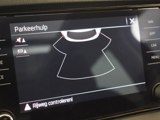 Skoda Karoq 1.0 TSI Business Edition 110Pk | Glazen Panorama-dak | Stoelverwarming | Apple carplay Android au... ActivLease financial lease