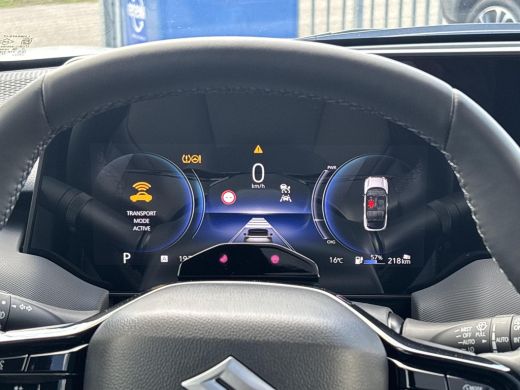 Suzuki e Vitara 61kWH Style 100% Electrisch | Panoramadak | 19inch LM Velgen | Parkeersensoren voor en achter | ActivLease financial lease