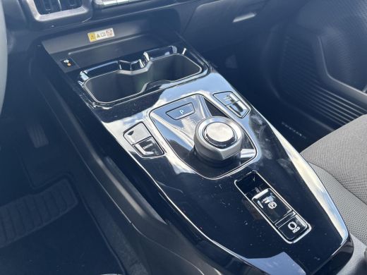 Suzuki e Vitara 61kWH Style 100% Electrisch | Panoramadak | 19inch LM Velgen | Parkeersensoren voor en achter | ActivLease financial lease