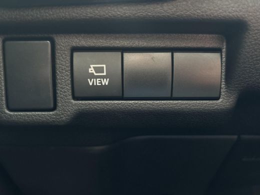 Suzuki e Vitara 61kWH Style 100% Electrisch | Panoramadak | 19inch LM Velgen | Parkeersensoren voor en achter | ActivLease financial lease