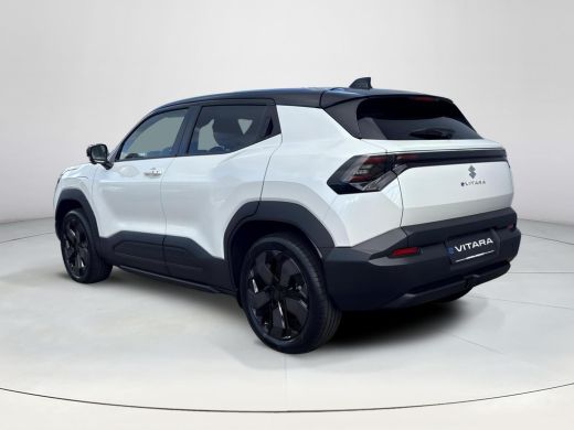 Suzuki e Vitara 61kWH Style 100% Electrisch | Panoramadak | 19inch LM Velgen | Parkeersensoren voor en achter | ActivLease financial lease
