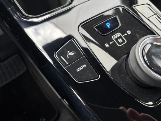 Suzuki e Vitara 61kWH Style 100% Electrisch | Panoramadak | 19inch LM Velgen | Parkeersensoren voor en achter | ActivLease financial lease