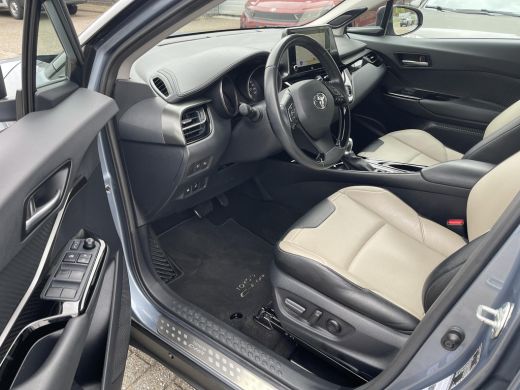 Toyota C-HR 2.0 Hybrid Executive ActivLease financial lease