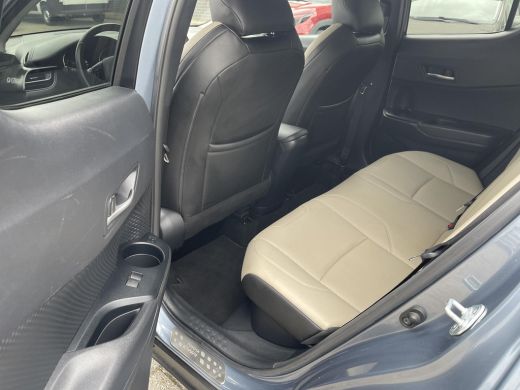 Toyota C-HR 2.0 Hybrid Executive ActivLease financial lease