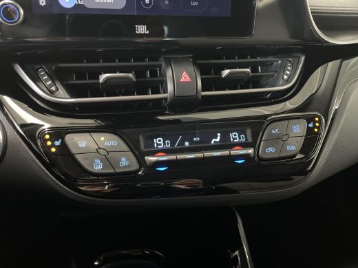 Toyota C-HR 2.0 Hybrid Executive ActivLease financial lease