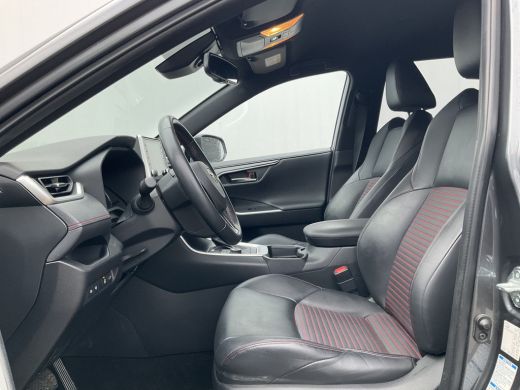 Toyota RAV4 2.5 Hybrid AWD Plug-in Leer Stoel/Stuurverw Carplay Trekhaak Keyless PHEV ActivLease financial lease
