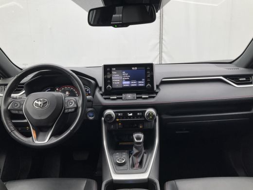 Toyota RAV4 2.5 Hybrid AWD Plug-in Leer Stoel/Stuurverw Carplay Trekhaak Keyless PHEV ActivLease financial lease