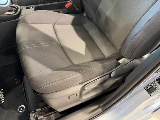 Toyota Yaris 1.5 Hybrid 115 Dynamic comfort ActivLease financial lease