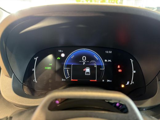 Toyota Yaris 1.5 Hybrid 115 Dynamic comfort ActivLease financial lease