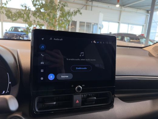 Toyota Yaris 1.5 Hybrid 115 Dynamic comfort ActivLease financial lease