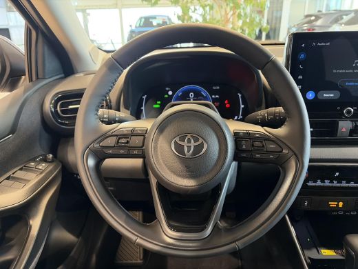 Toyota Yaris 1.5 Hybrid 115 Dynamic comfort ActivLease financial lease