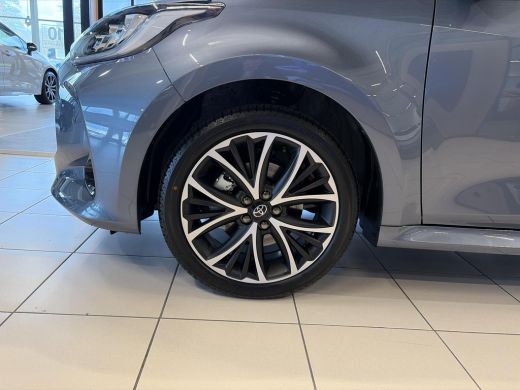 Toyota Yaris 1.5 Hybrid 115 Dynamic comfort ActivLease financial lease