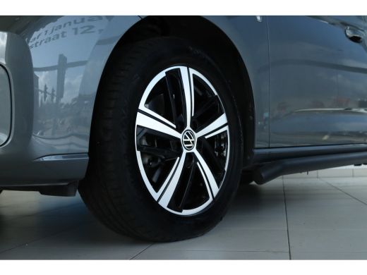Volkswagen Caddy 2.0 TDI | Cruise Control | Camera | LED | Betimmering | Side Bars | Navi | Carplay | Leder | Virt... ActivLease financial lease