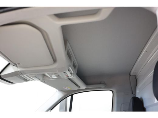 Volkswagen Crafter 2.0 TDI DSG AUTOMAAT BAKWAGEN BE CLIXTAR ActivLease financial lease