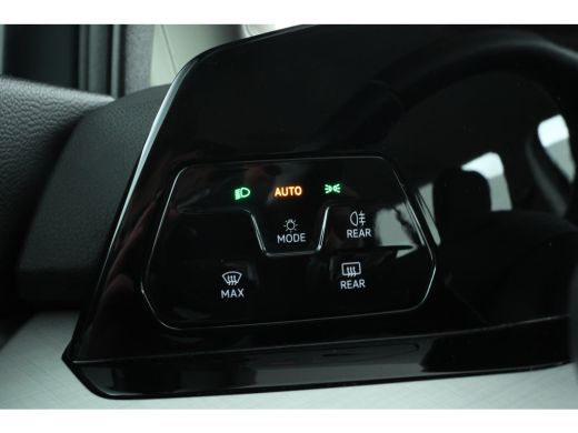 Volkswagen Golf 1.0 TSI Life Business 5 Deurs hb, Navigatie, Airco, ActivLease financial lease