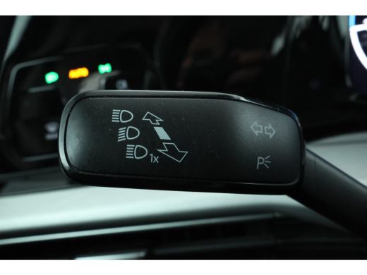 Volkswagen Golf 1.0 TSI Life Business 5 Deurs hb, Navigatie, Airco, ActivLease financial lease