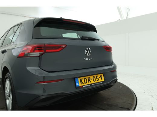 Volkswagen Golf 1.0 TSI Life Business 5 Deurs hb, Navigatie, Airco, ActivLease financial lease