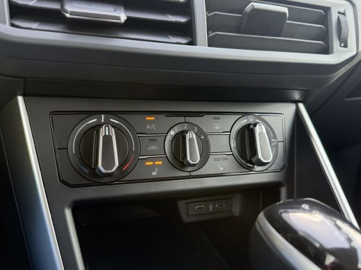 Volkswagen Polo 1.0 TSI 95pk DSG Life | Navi | Carplay ActivLease financial lease