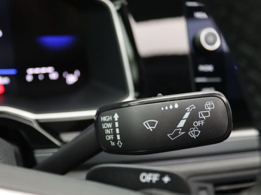 Volkswagen Polo 1.0 TSI R-Line Edition 95PK DSG Pano-Schuifdak, Keyless, Side Assist, Adaptieve Cruise Control, A... ActivLease financial lease