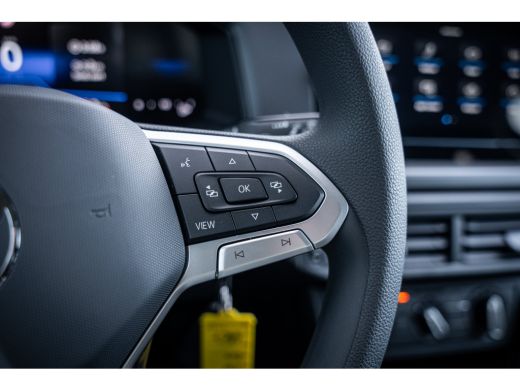 Volkswagen Polo Edition | 'App-Connect' smartphone integratie | Achterlichten LED | Afstandscontrolesysteem (Fron... ActivLease financial lease