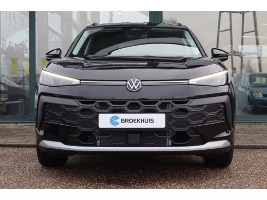 Volkswagen T-Roc Life First Edition | 'App-Connect' draadloze smartphone integratie | Automatische afstandsregelin... ActivLease financial lease