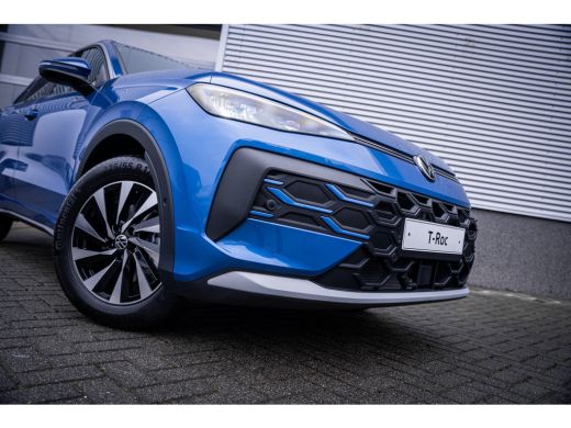 Volkswagen T-Roc Life First Edition | 'App-Connect' draadloze smartphone integratie | Automatische afstandsregelin... ActivLease financial lease